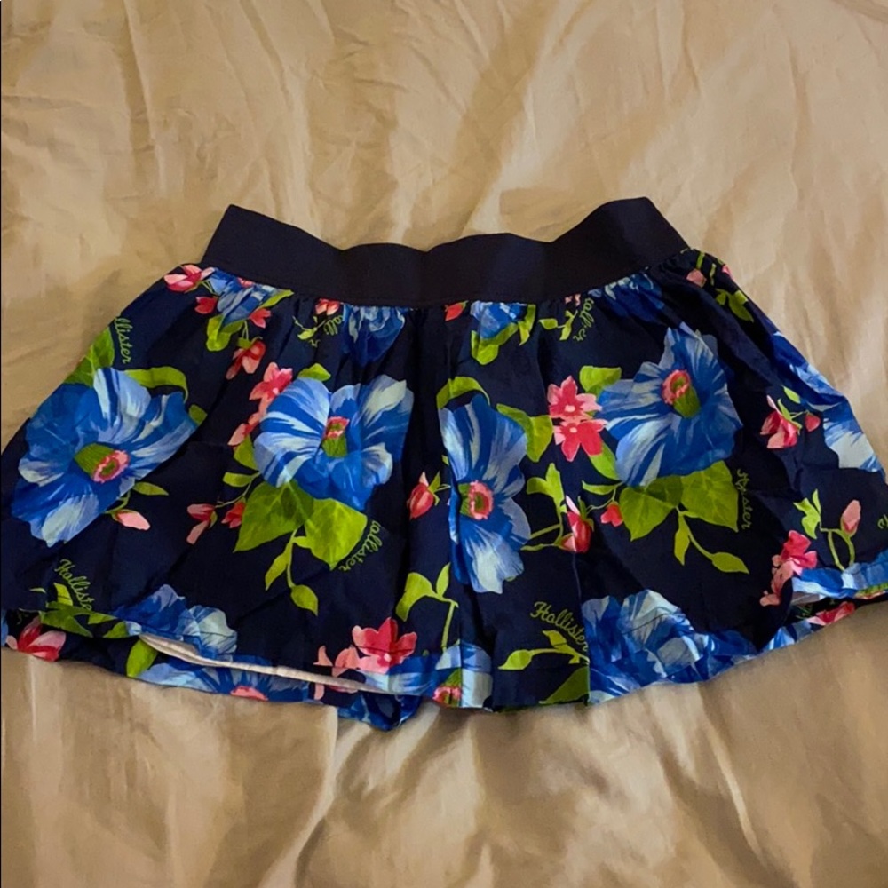 Hollister - Blue Floral Skirt